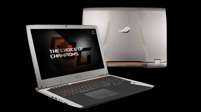 The ROG G701 sports a 4K display with a 120Hz panel that is aided by NVIDIA’s G-Sync technology. The ROG G701 sports a 4K display with a 120Hz panel that is aided by NVIDIA’s G-Sync technology.