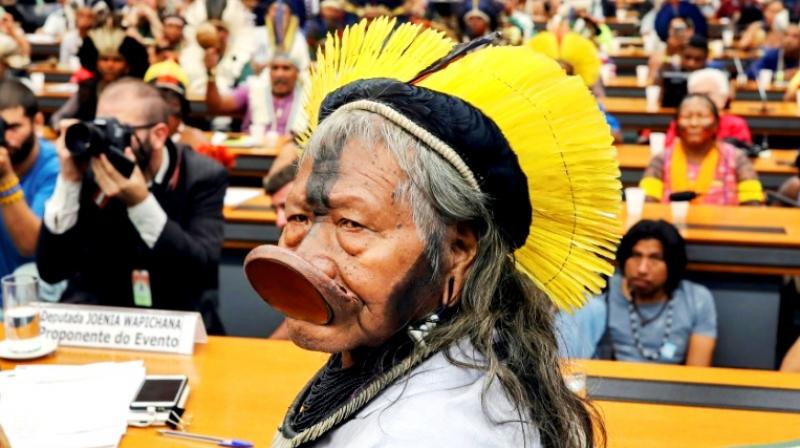Kayapo ethnic group leader Raoni Metuktire attended a meeting with deputies to discuss the rights of indigenous people at the National Congress in Brasilia. (Photo: AFP) Kayapo ethnic group leader Raoni Metuktire attended a meeting with deputies to discuss the rights of indigenous people at the National Congress in Brasilia. (Photo: AFP)