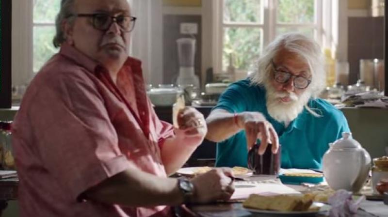 Rishi Kapoor and Amitabh Bachchan in a still from the song. (Photo: Youtube/ Bacche Ki Jaan song) Rishi Kapoor and Amitabh Bachchan in a still from the song. (Photo: Youtube/ Bacche Ki Jaan song)