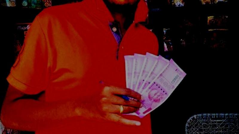 The notes were introduced today after banks remained closed yesterday (Photo: Instagram) The notes were introduced today after banks remained closed yesterday (Photo: Instagram)