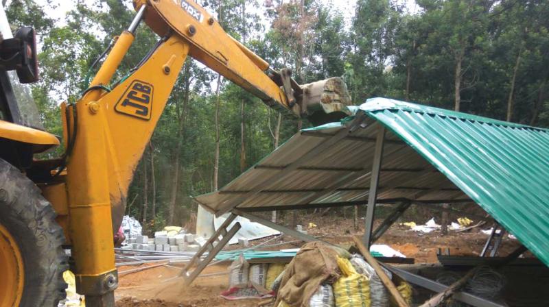 CPI Idukki district secretary K.K. Sivaraman said that the revenue officials implemented the eviction drive with the consent of the revenue minister. CPI Idukki district secretary K.K. Sivaraman said that the revenue officials implemented the eviction drive with the consent of the revenue minister.