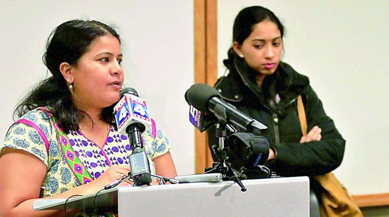 Sunayana Dumala, wife of Srinivas Kuchibhotla, during a press conference at her late husband’s workplace in Olathe, Kansas, United States on Friday (Photo: PTI) Sunayana Dumala, wife of Srinivas Kuchibhotla, during a press conference at her late husband’s workplace in Olathe, Kansas, United States on Friday (Photo: PTI)