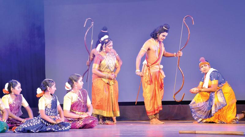 Gayatri Krishnaveni Lakshmanan, founder of Krishnadhwani School of Natya, along with her team of 45 dancers, stages ‘Jai Sri Ram’, at Narada Gana Sabha on Friday. Gayatri dedicated the performance to her mother, late Krishnaveni Lakshmanan, a legendary dancer of Kalakshetra. The show is in aid of children from Anbu Karangal, Kottivakkam. (Photo: DC) Gayatri Krishnaveni Lakshmanan, founder of Krishnadhwani School of Natya, along with her team of 45 dancers, stages ‘Jai Sri Ram’, at Narada Gana Sabha on Friday. Gayatri dedicated the performance to her mother, late Krishnaveni Lakshmanan, a legendary dancer of Kalakshetra. The show is in aid of children from Anbu Karangal, Kottivakkam. (Photo: DC)