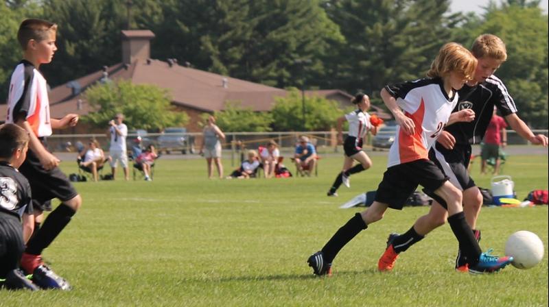 Paying football for as little as three hours a week may help teens gain stronger bones(Photo: Pixabay) Paying football for as little as three hours a week may help teens gain stronger bones(Photo: Pixabay)