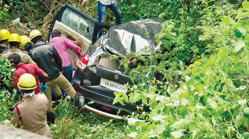 Mangled remains of the car amidst the bushes in the woods along the Ooty-MTR road. Image; DC Mangled remains of the car amidst the bushes in the woods along the Ooty-MTR road. Image; DC