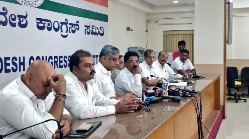 Congress claims that BJP-linked Janardhana Reddy has tried to bribe one of its lawmaker to switch sides.(Photo: Twitter/ANI) Congress claims that BJP-linked Janardhana Reddy has tried to bribe one of its lawmaker to switch sides.(Photo: Twitter/ANI)