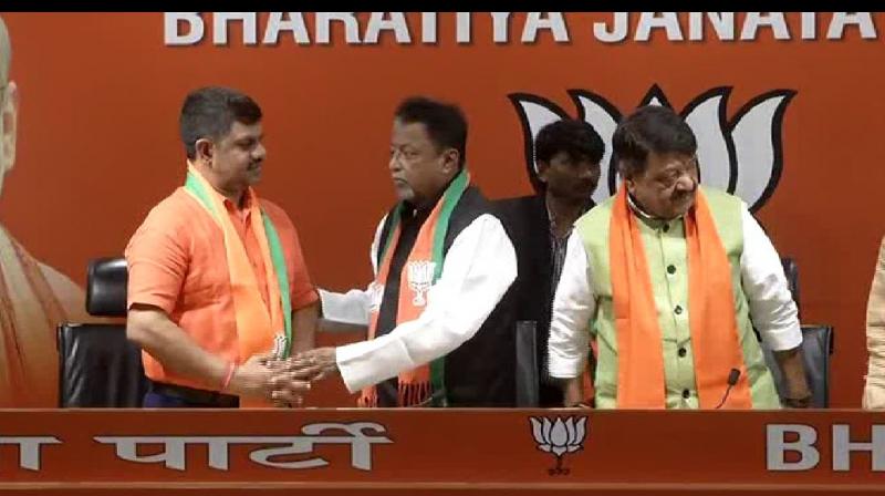 Mukul Roy also claimed that a lot of people including MP, MLA and organisation leaders are in touch with him to join the party. (Photo: ANI) Mukul Roy also claimed that a lot of people including MP, MLA and organisation leaders are in touch with him to join the party. (Photo: ANI)