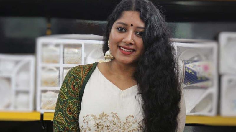 Elaborating on the same, Anu says, “I play a complicated character in the film that touches upon various social issues.” It depicts a son’s search for the reason behind the never-ending quarrels between his parents. He is in his early twenties, and the movie narrates the story through different stages in his life. Anu says the movie has been an enriching experience. Elaborating on the same, Anu says, “I play a complicated character in the film that touches upon various social issues.” It depicts a son’s search for the reason behind the never-ending quarrels between his parents. He is in his early twenties, and the movie narrates the story through different stages in his life. Anu says the movie has been an enriching experience.