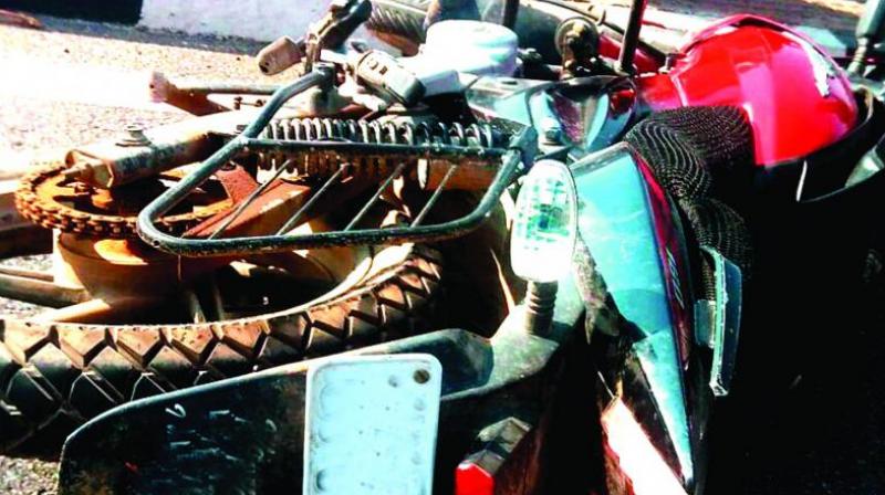 Coimbatore district police have lodged a complaint against Kotoor sub-inspector who knocked down a motorist while at the wheel of his car and sped away. Coimbatore district police have lodged a complaint against Kotoor sub-inspector who knocked down a motorist while at the wheel of his car and sped away.