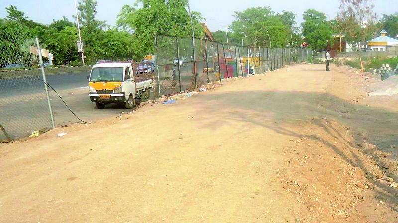 The walkers’ path of Malkam Cheruvu which is soon to be a treat for the eyes. (Photo: DC) The walkers’ path of Malkam Cheruvu which is soon to be a treat for the eyes. (Photo: DC)