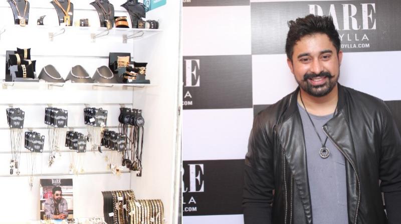 Rannvijay Singh, Brand Ambassador for Dare by Voylla during the inauguration of the outlet. Dare by Voylla was introduced in 2016 online. Rannvijay Singh, Brand Ambassador for Dare by Voylla during the inauguration of the outlet. Dare by Voylla was introduced in 2016 online.