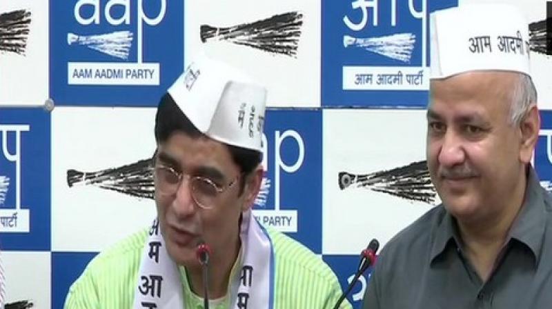 Former Jharkhand Congress chief Ajoy Kumar joined the Aam Aadmi Party (AAP) on Thursday in the presence of Delhi Deputy Chief Minister Manish Sisodia. Sisodia said the AAP is playing different roles in different parts of the country and Kumar would join "our movement of development". (Photo: ANI) Former Jharkhand Congress chief Ajoy Kumar joined the Aam Aadmi Party (AAP) on Thursday in the presence of Delhi Deputy Chief Minister Manish Sisodia. Sisodia said the AAP is playing different roles in different parts of the country and Kumar would join "our movement of development". (Photo: ANI)