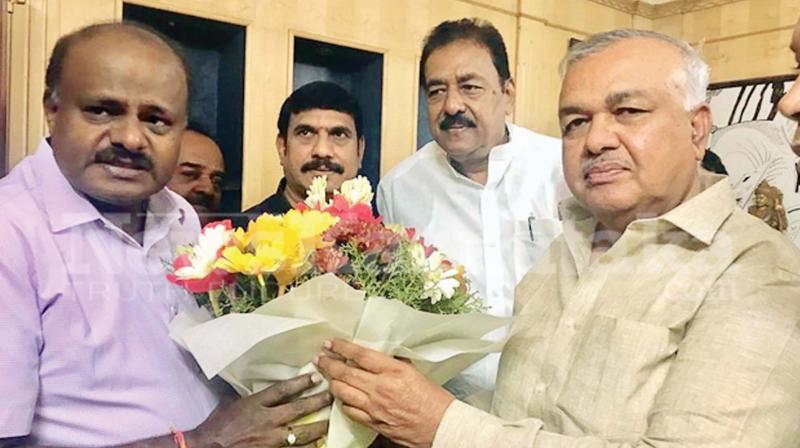 Senior Congress MLA, R Ramalinga Reddy with former CM H.D. Kumaraswamy in a file photo. Senior Congress MLA, R Ramalinga Reddy with former CM H.D. Kumaraswamy in a file photo.