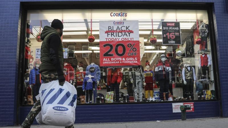 If you worry about overspending, consider getting a prepaid gift card in that amount. (Photo: AP) If you worry about overspending, consider getting a prepaid gift card in that amount. (Photo: AP)