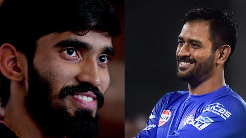 India’s ace badminton star Kidambi Srikanth was an overjoyed man when he received an autographed bat from ‘thala’ Dhoni on Friday. (Photo: AP / PTI) India’s ace badminton star Kidambi Srikanth was an overjoyed man when he received an autographed bat from ‘thala’ Dhoni on Friday. (Photo: AP / PTI)