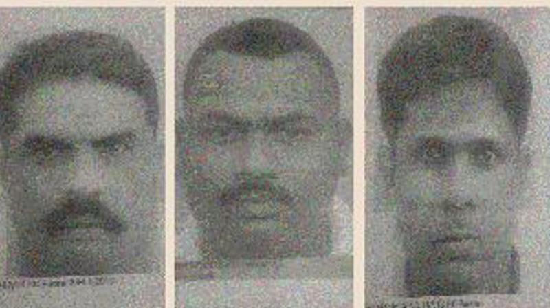 In February, 2014, burglars had targeted Muthooot Finance building at Zaheerabad town and escaped with seven kilos gold ornaments and more than Rs 13 lakh cash. In February, 2014, burglars had targeted Muthooot Finance building at Zaheerabad town and escaped with seven kilos gold ornaments and more than Rs 13 lakh cash.