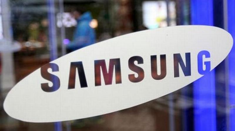 The world’s largest semiconductor and smartphone maker is expected to forecast a 46 per cent jump in operating profit in the January-March period to 14.5 trillion won (USD 13.7 billion). The world’s largest semiconductor and smartphone maker is expected to forecast a 46 per cent jump in operating profit in the January-March period to 14.5 trillion won (USD 13.7 billion).