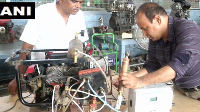 Sounthirajan Kumarasamy, the engineer from Coimbatore, said, the engine that he has designed is unique and it uses hydrogen as fuel source and releases oxygen. (Photo: ANI twitter) Sounthirajan Kumarasamy, the engineer from Coimbatore, said, the engine that he has designed is unique and it uses hydrogen as fuel source and releases oxygen. (Photo: ANI twitter)