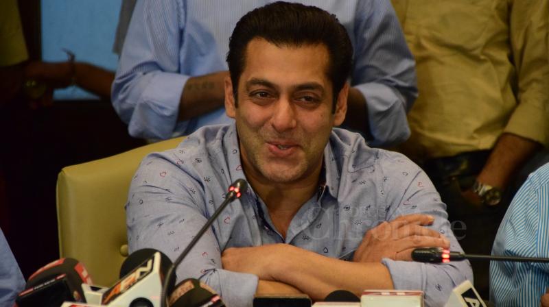 Salman Khan while speaking o the press and media. (Photo: Viral Bhayani) Salman Khan while speaking o the press and media. (Photo: Viral Bhayani)