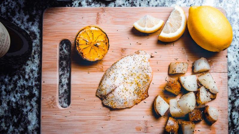 Daily consumption of fish during pregnancy lowers asthma risk in newborns. (Photo: Pexels) Daily consumption of fish during pregnancy lowers asthma risk in newborns. (Photo: Pexels)