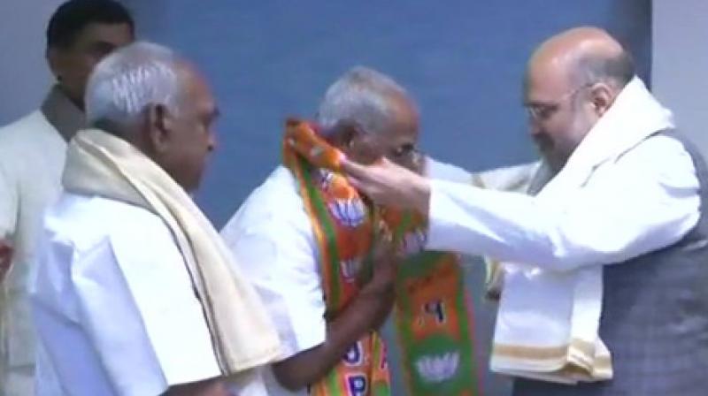 E Ponnusamy was earlier a member of All India Anna Dravida Munnetra Kazhagam (AIADMK), the regional political party of Tamil Nadu. (Photo: ANI) E Ponnusamy was earlier a member of All India Anna Dravida Munnetra Kazhagam (AIADMK), the regional political party of Tamil Nadu. (Photo: ANI)