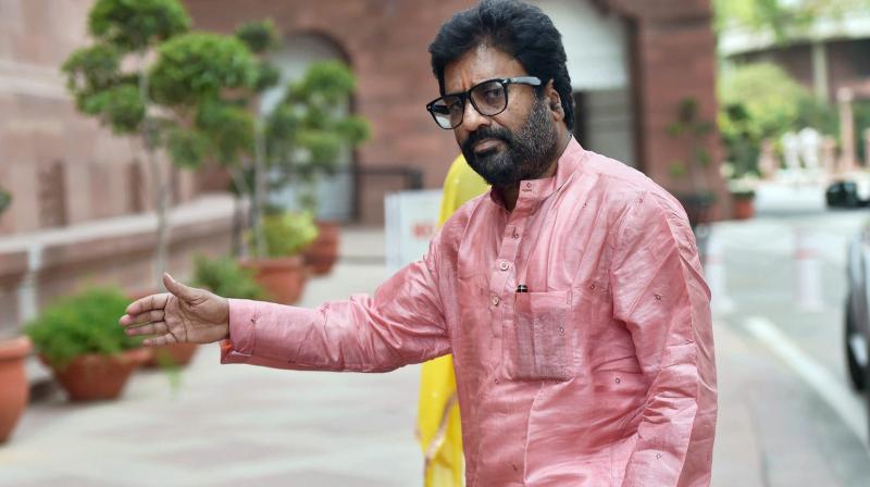 Shiv Sena MP Ravindra Gaikwad. (Photo: PTI) Shiv Sena MP Ravindra Gaikwad. (Photo: PTI)