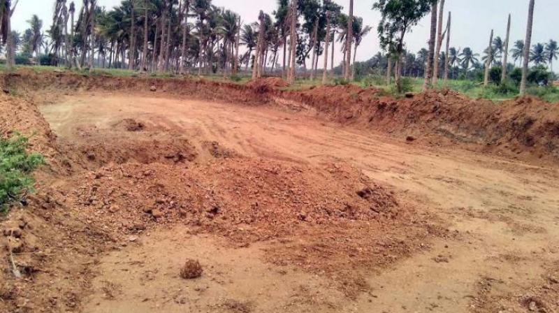Farmers who stand to lose their land due to the project demanded compensation at the rate of Rs 13.5 lakh per acre, on par with the farmers of Goliwada in Ramagundam. (Representational image) Farmers who stand to lose their land due to the project demanded compensation at the rate of Rs 13.5 lakh per acre, on par with the farmers of Goliwada in Ramagundam. (Representational image)
