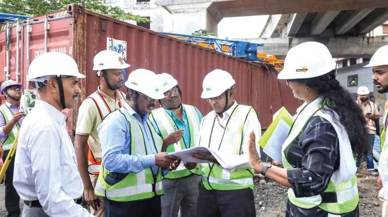 CMRS conducts inspection along the Metro Thykoodam stretch on Saturday. (DC) CMRS conducts inspection along the Metro Thykoodam stretch on Saturday. (DC)