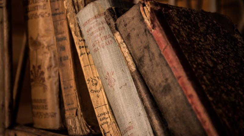 Materials like books often release small amounts of volatile organic compounds (VOCs) into the air. (Photo: Pixabay) Materials like books often release small amounts of volatile organic compounds (VOCs) into the air. (Photo: Pixabay)