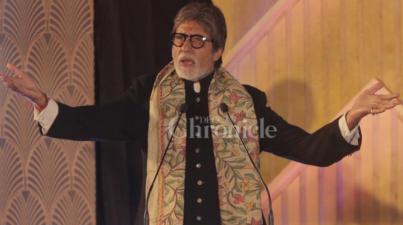 Amitabh Bachchan snapped at KIFF 2016. (Photo: Viral Bhayani) Amitabh Bachchan snapped at KIFF 2016. (Photo: Viral Bhayani)