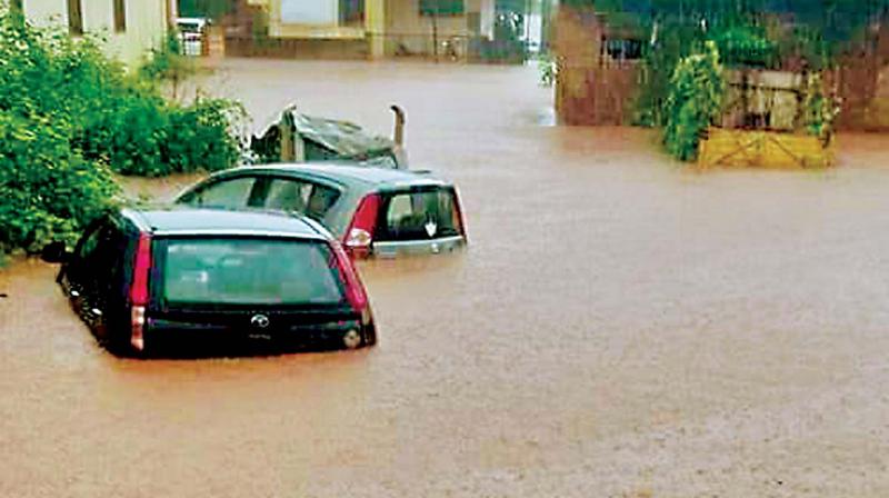 Initially, the couple scrambled to the roof of their dilapidated house after the storm water level increased to 8-10 feet. Initially, the couple scrambled to the roof of their dilapidated house after the storm water level increased to 8-10 feet.
