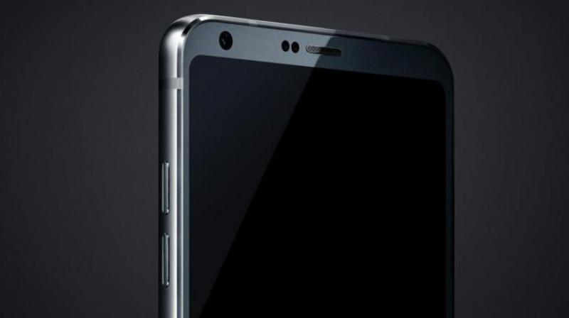 Unlike, the LG G6 smartphone, the Galaxy S8 will not include a dual-camera setup on the back. Unlike, the LG G6 smartphone, the Galaxy S8 will not include a dual-camera setup on the back.