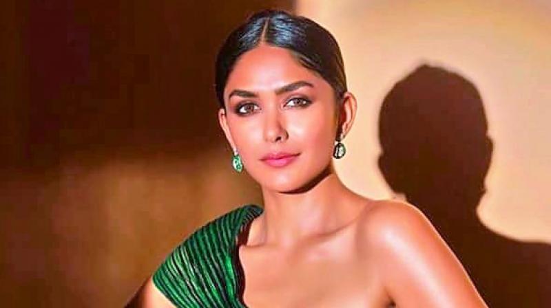 Mrunal Thakur Mrunal Thakur