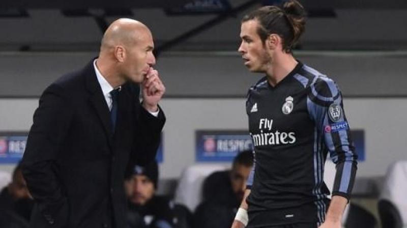 Zidane had the number 11 benched throughout the match, not letting Bale bid farewell to his fans one last time (Photo: AFP) Zidane had the number 11 benched throughout the match, not letting Bale bid farewell to his fans one last time (Photo: AFP)