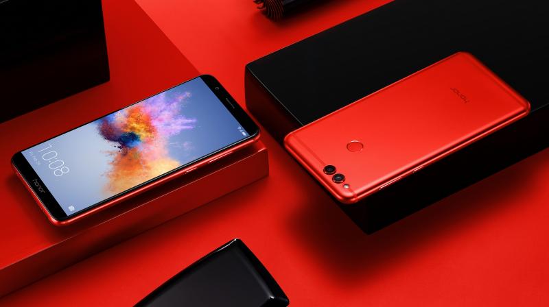Valentine’s Day Limited Edition – Red Honor7X. Valentine’s Day Limited Edition – Red Honor7X.