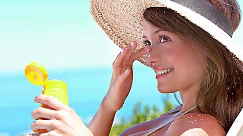 Those who only used sunscreen had a higher likelihood of burning than those who also wore a hat, protective clothing and sat in the shade. (Photo: File) Those who only used sunscreen had a higher likelihood of burning than those who also wore a hat, protective clothing and sat in the shade. (Photo: File)