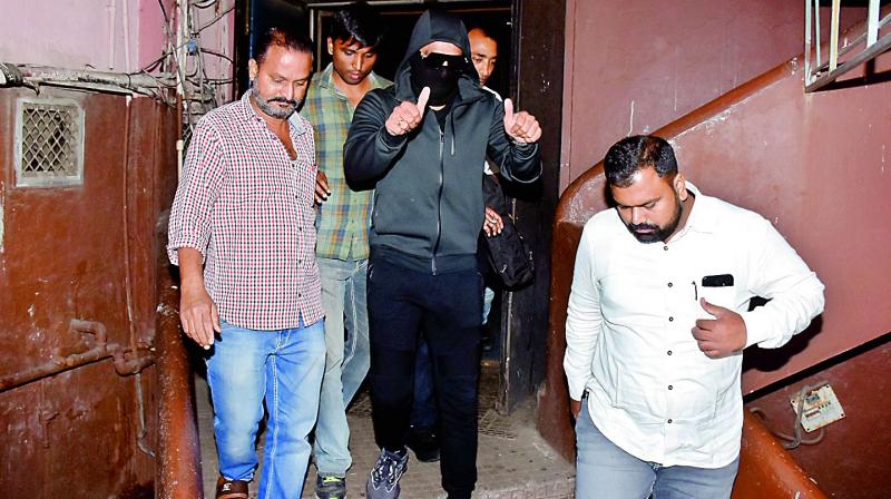 Ranveer Singh was seen at Gaiety Galaxy wearing a black mask to check audience’s reaction to Simmba. Ranveer Singh was seen at Gaiety Galaxy wearing a black mask to check audience’s reaction to Simmba.