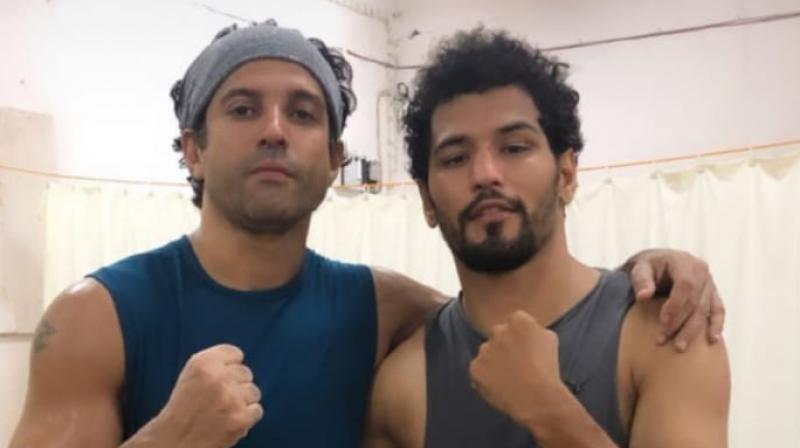 Farhan Akhtar - Neeraj Goyat Training Session. Farhan Akhtar - Neeraj Goyat Training Session.