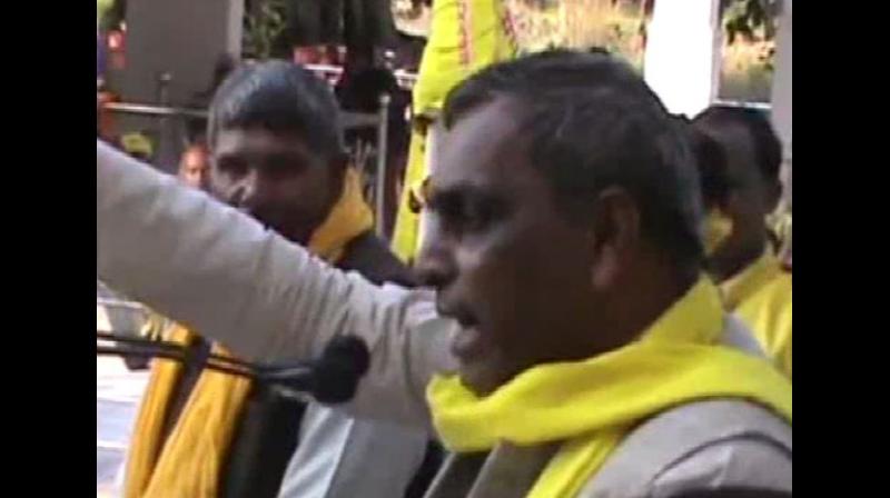 Suheldev Bahujan Samaj Party (SBSP) president OP Rajbhar while addressing a public gathering at Ballia in Uttar Pradesh on Friday. (Photo: ANI) Suheldev Bahujan Samaj Party (SBSP) president OP Rajbhar while addressing a public gathering at Ballia in Uttar Pradesh on Friday. (Photo: ANI)