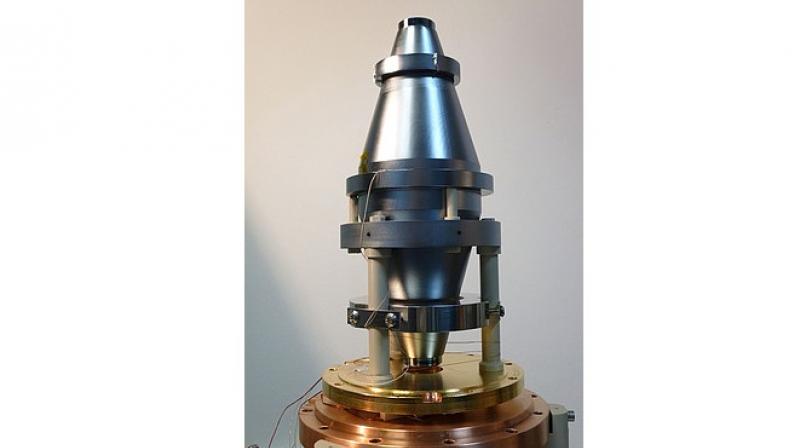 One of the two silicon resonators (photo: PTB) One of the two silicon resonators (photo: PTB)