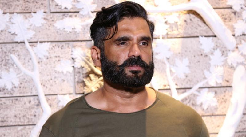 Well wishers from the film industry had come out to express solidarity with Suniel Shetty's family at the funeral and Chautha. Well wishers from the film industry had come out to express solidarity with Suniel Shetty's family at the funeral and Chautha.