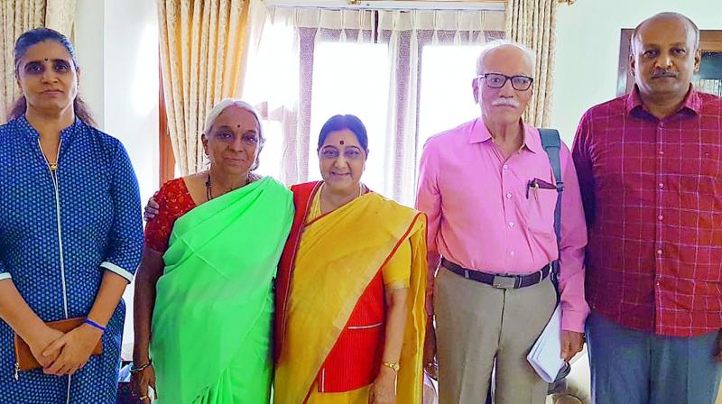 Family members of Kulbhushan Jadhav met former external affairs minister Sushma Swaraj in New Delhi. Family members of Kulbhushan Jadhav met former external affairs minister Sushma Swaraj in New Delhi.