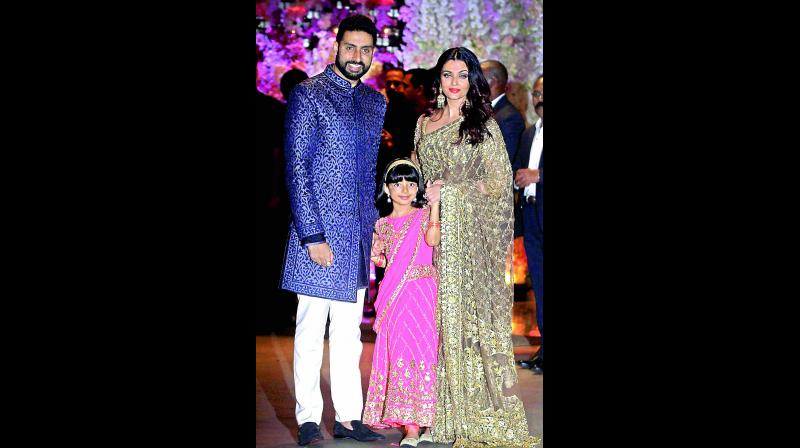 Abhishek and Aishwarya with Aaradhya Abhishek and Aishwarya with Aaradhya