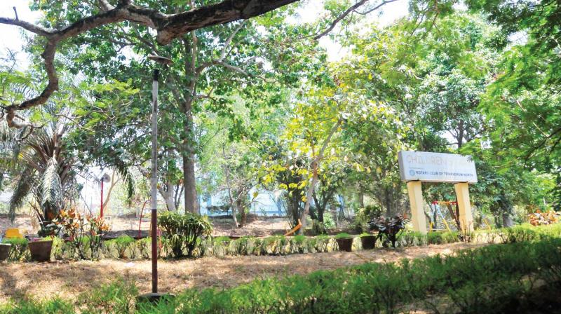 The children's park in front of Kerala Water Authority office opposite Kanakakunnu Palace in an abandoned state. The children's park in front of Kerala Water Authority office opposite Kanakakunnu Palace in an abandoned state.