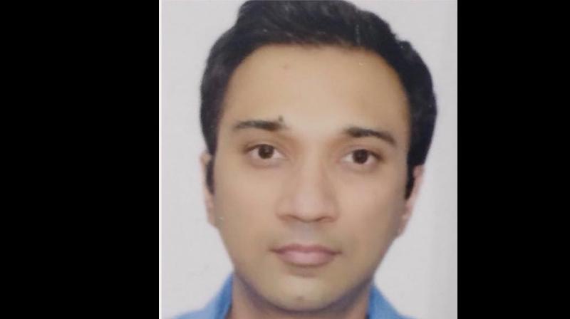 Siddharth Sanghavi, a resident of south Mumbai's upscale Malabar Hill area, who works with a leading private bank in Kamala Mills compound, is untraceable since Wednesday evening. (Photo: Facebook Screengrab/ Anand Mathur) Siddharth Sanghavi, a resident of south Mumbai's upscale Malabar Hill area, who works with a leading private bank in Kamala Mills compound, is untraceable since Wednesday evening. (Photo: Facebook Screengrab/ Anand Mathur)