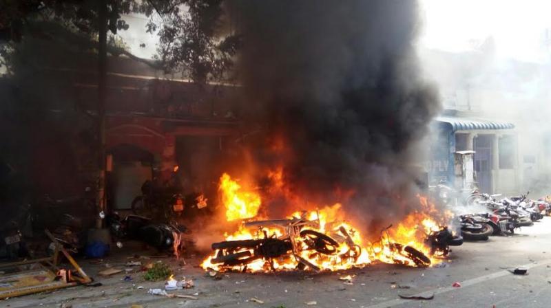 Several vehicles were set on fire in Chennai. (Photo: DC) Several vehicles were set on fire in Chennai. (Photo: DC)