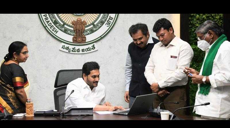 The CM said the Amul Palavelluva  Project was started on December 2 and arrangements have been made for collection of milk from 400 villages in Chittoor, YSR Kadapa and Prakasam districts.   DC Image