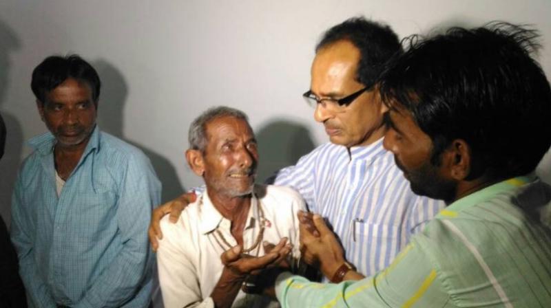 Families of those killed in police firing met Shivraj Singh Chouhan. (Photo: Twitter) Families of those killed in police firing met Shivraj Singh Chouhan. (Photo: Twitter)