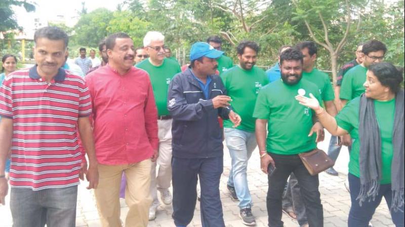 Mayor Sampath Raj during his visit to Kaggadasapura Lake on Sunday. (Photo:DC) Mayor Sampath Raj during his visit to Kaggadasapura Lake on Sunday. (Photo:DC)