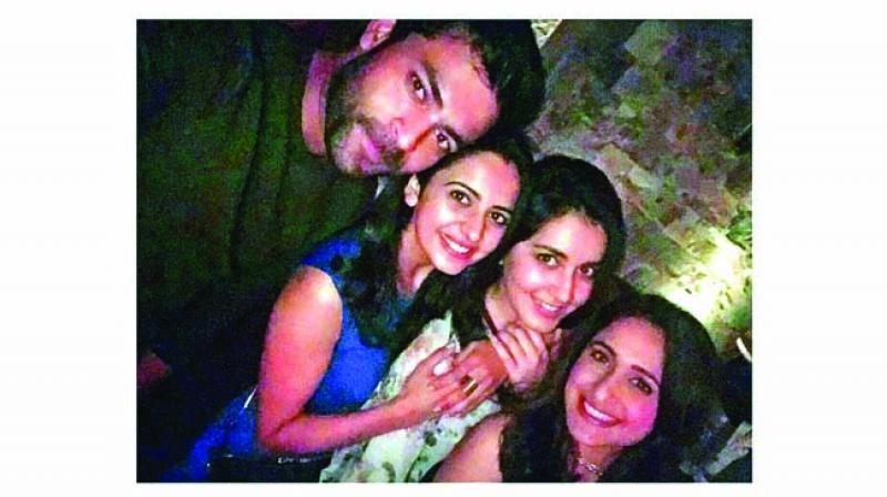 aashi Khanna, Rakul Preet Singh and Pragya Jaiswal were among some of the attendees. aashi Khanna, Rakul Preet Singh and Pragya Jaiswal were among some of the attendees.